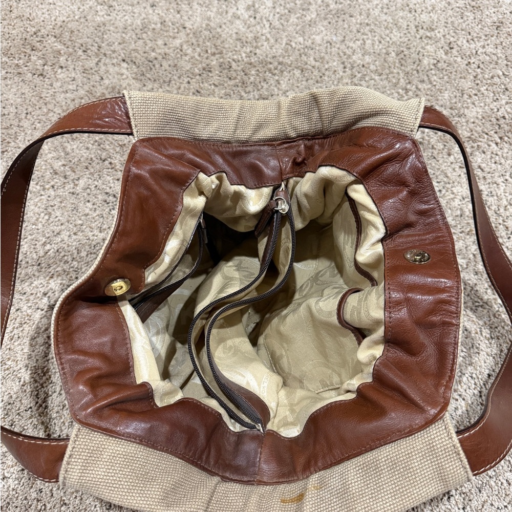 Michael Kors Cream and Brown Shoulder Bag - Picture 10 of 10